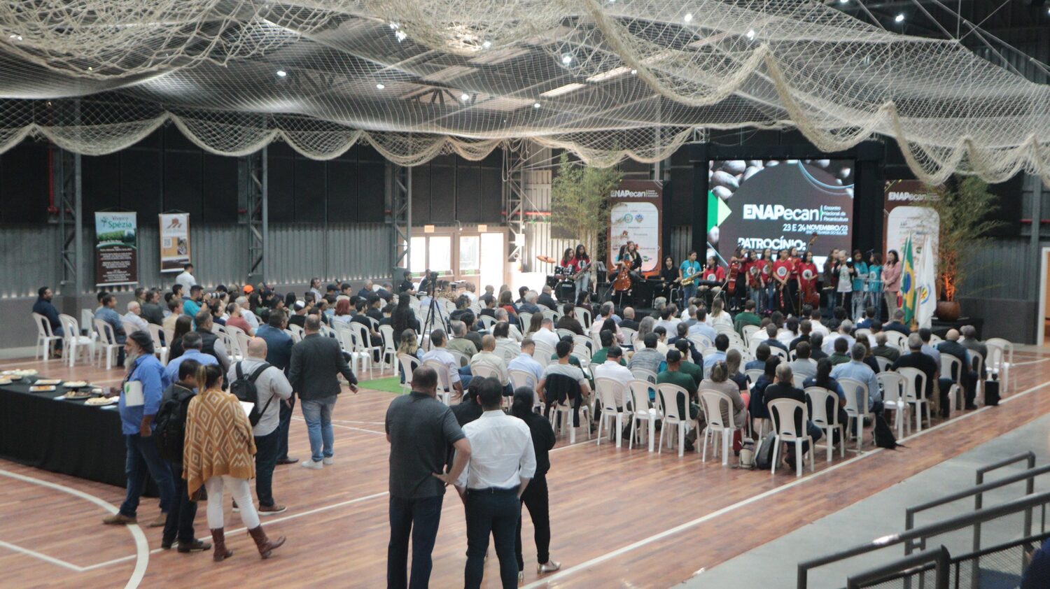 Público reunido no ENAPecan 2023